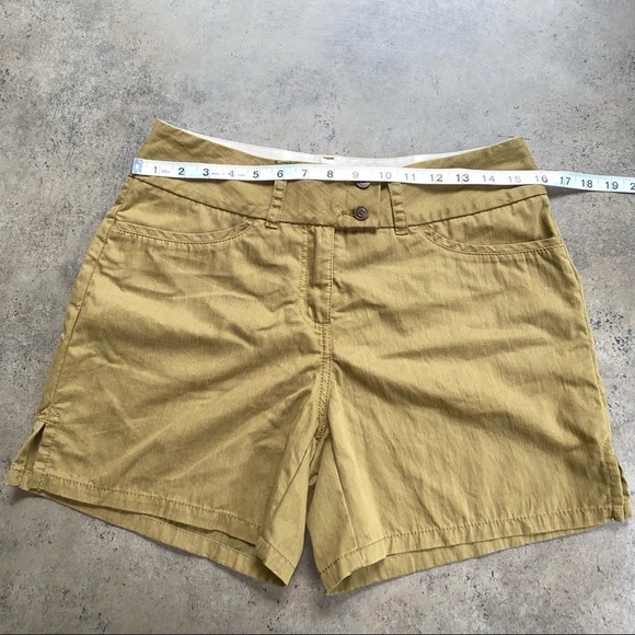 MEC Olive Green Shorts - Picture 3 of 9